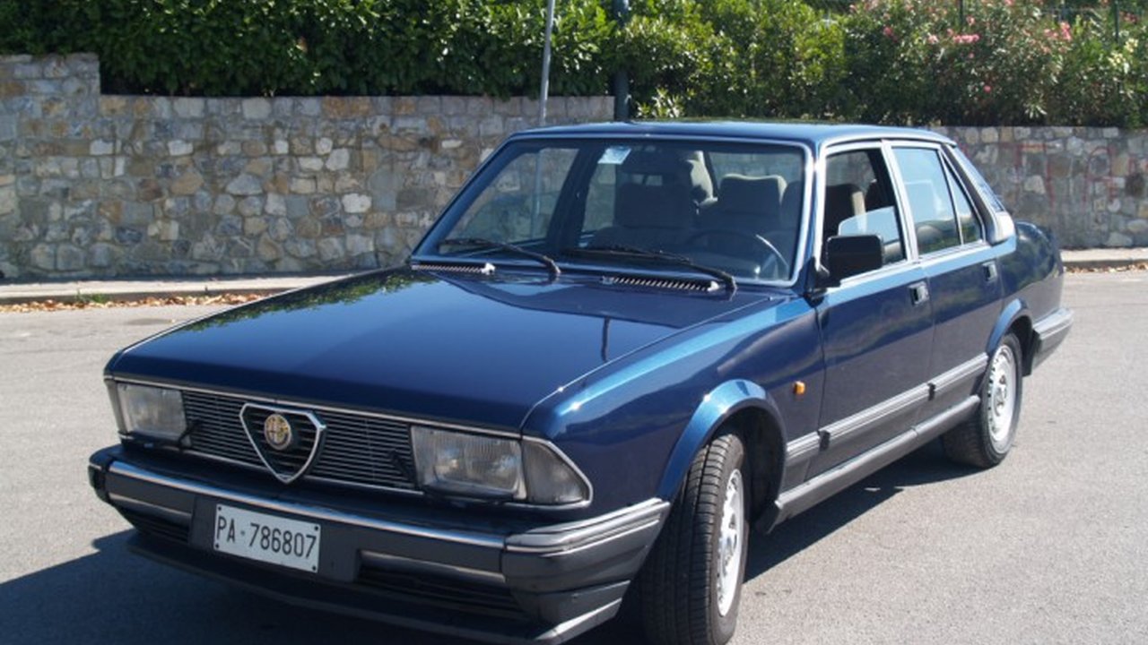 Alfa Romeo 6 (119) 2.0 (135 Hp) teknik özellikler ve yakıt tüketimi Alfa Romeo 6 (119) 2.0 (135 Hp) teknik özellikler ve yakıt tüketimi