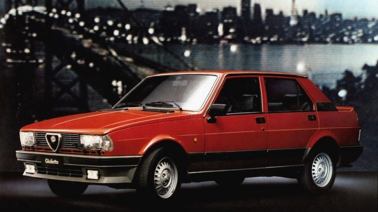 Alfa Romeo Giulietta (116) 1.8 Turbo (150 Hp) teknik özellikler ve yakıt tüketimi Alfa Romeo Giulietta (116) 1.8 Turbo (150 Hp) teknik özellikler ve yakıt tüketimi