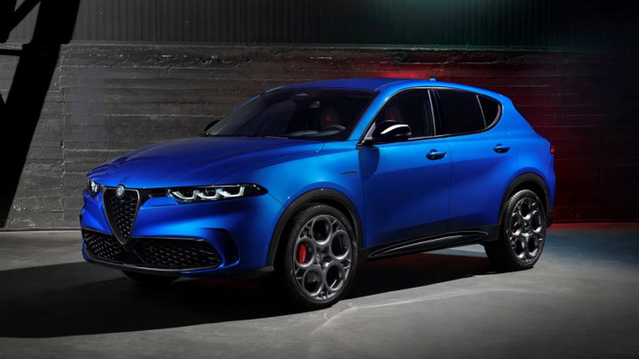 Alfa Romeo Tonale 2.0 AT (256hp) 4x4 teknik özellikler ve yakıt tüketimi Alfa Romeo Tonale 2.0 AT (256hp) 4x4 teknik özellikler ve yakıt tüketimi