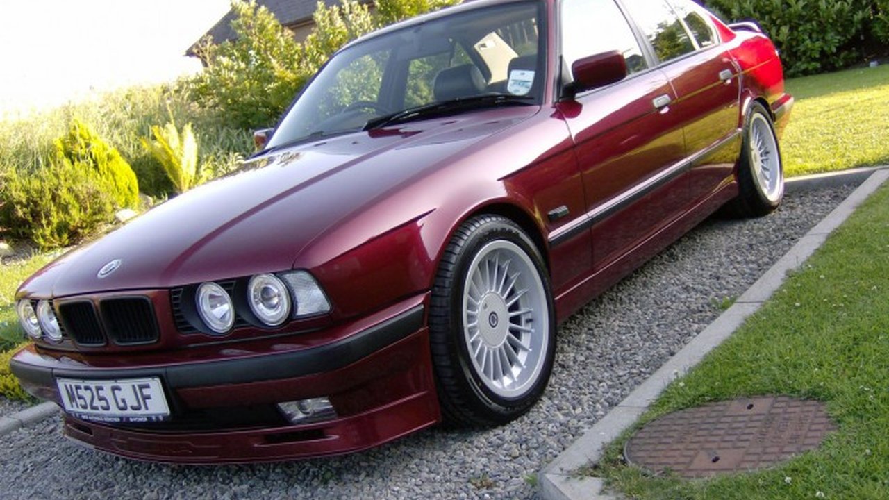 Alpina B10 (E34) 3.0 Allrad (231 Hp) teknik özellikler ve yakıt tüketimi Alpina B10 (E34) 3.0 Allrad (231 Hp) teknik özellikler ve yakıt tüketimi