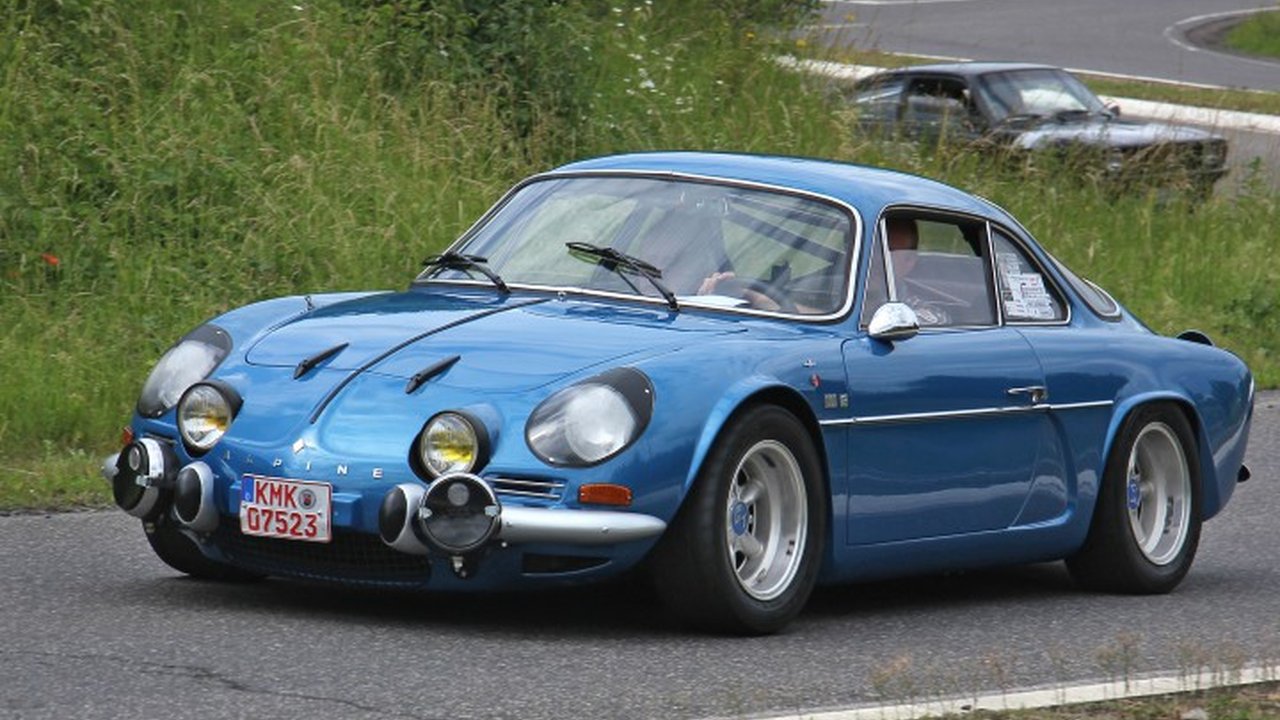 Alpine Berlinette 1600 SX (95 Hp) teknik özellikler ve yakıt tüketimi