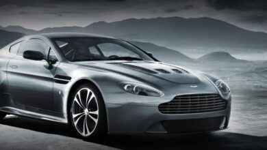 Aston Martin V12 Vantage V12 Vantage 5.9 (517 Hp) teknik özellikler ve yakıt tüketimi
