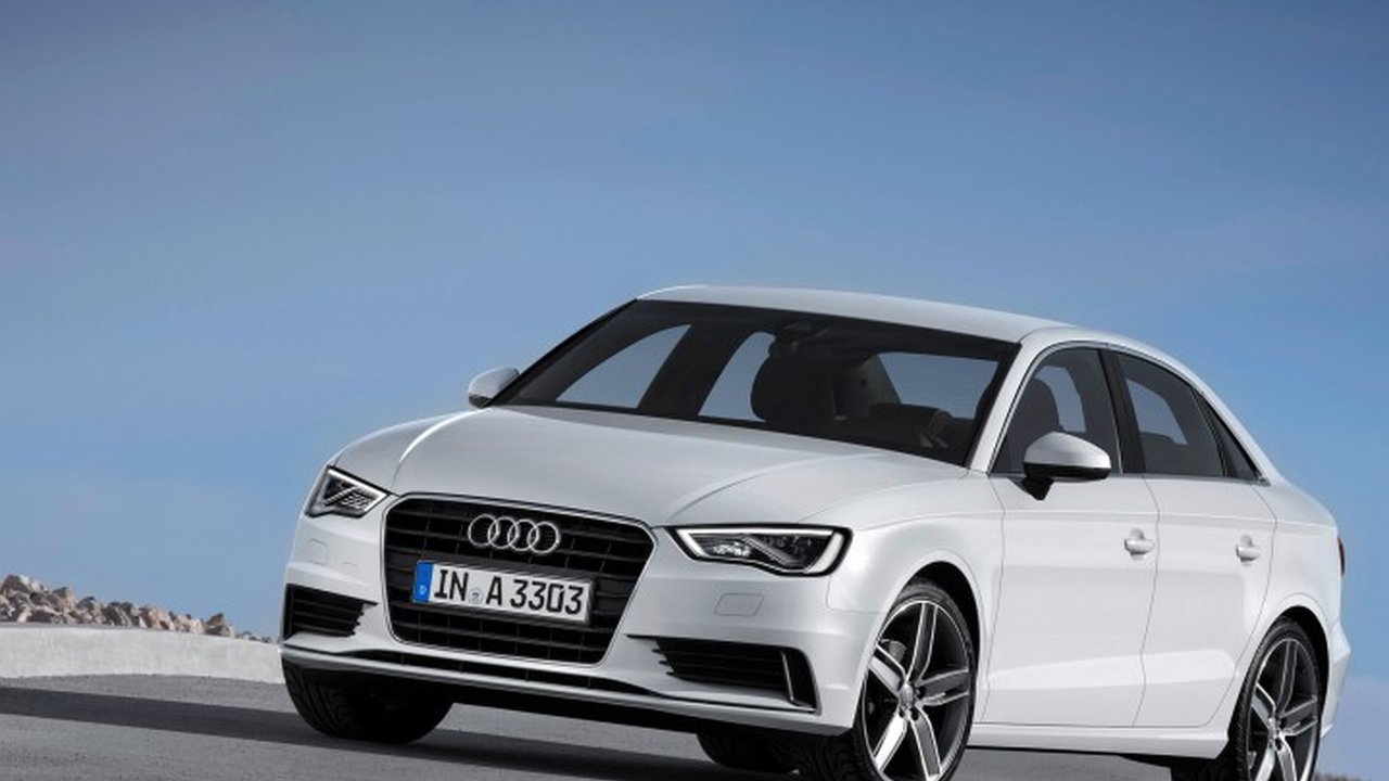 Audi A3 Sedan (8V) 1.4 TFSI (140 Hp) AT teknik özellikler ve yakıt tüketimi Audi A3 Sedan (8V) 1.4 TFSI (140 Hp) AT teknik özellikler ve yakıt tüketimi