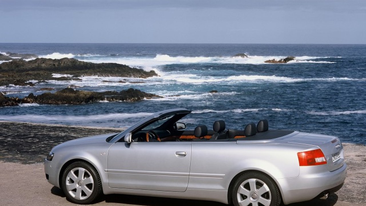 Audi A4 Cabriolet (8H,QB6) 2.0 i 20V (131 Hp) teknik özellikler ve yakıt tüketimi Audi A4 Cabriolet (8H,QB6) 2.0 i 20V (131 Hp) teknik özellikler ve yakıt tüketimi