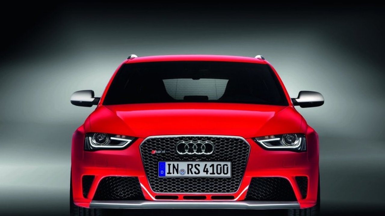Audi RS4 (B8) 4.2 AMT (450hp) 4x4 teknik özellikler ve yakıt tüketimi Audi RS4 (B8) 4.2 AMT (450hp) 4x4 teknik özellikler ve yakıt tüketimi