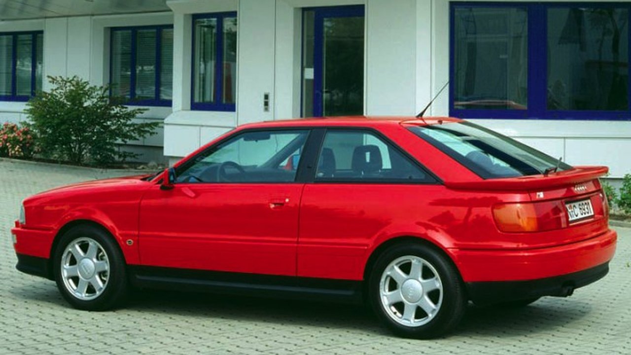 Audi S2 Coupe 2.2 i 20V Turbo 4WD (220 Hp) teknik özellikler ve yakıt tüketimi Audi S2 Coupe 2.2 i 20V Turbo 4WD (220 Hp) teknik özellikler ve yakıt tüketimi
