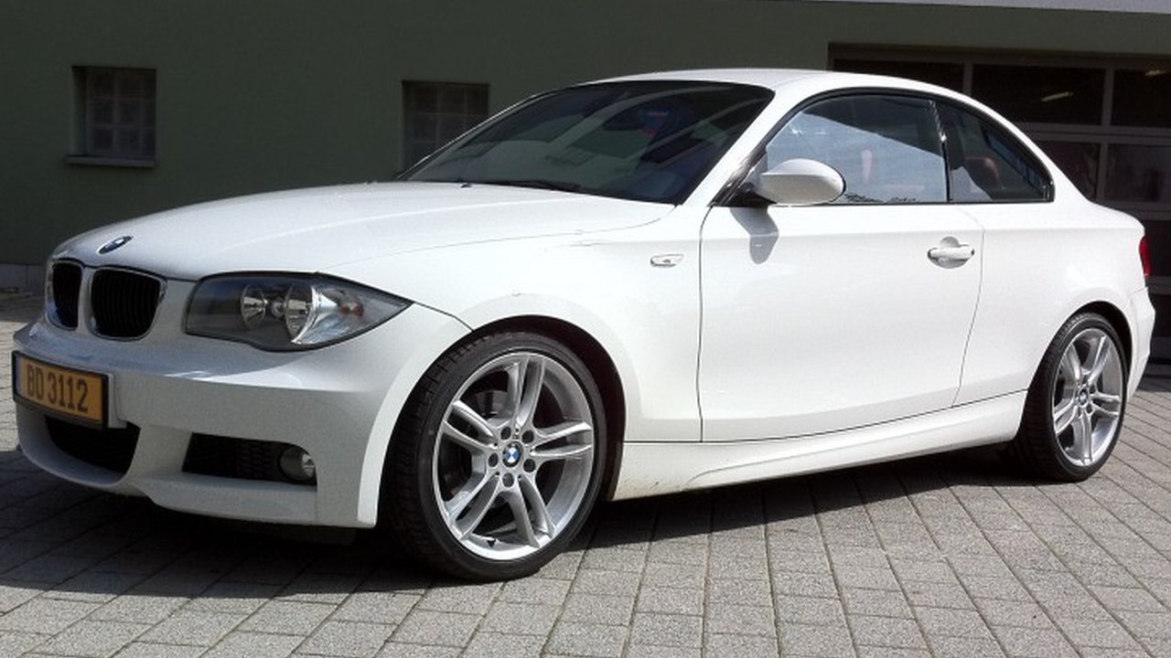 BMW 1er Coupe (E82) 125i (218 Hp) Steptronic teknik özellikler ve yakıt tüketimi BMW 1er Coupe (E82) 125i (218 Hp) Steptronic teknik özellikler ve yakıt tüketimi