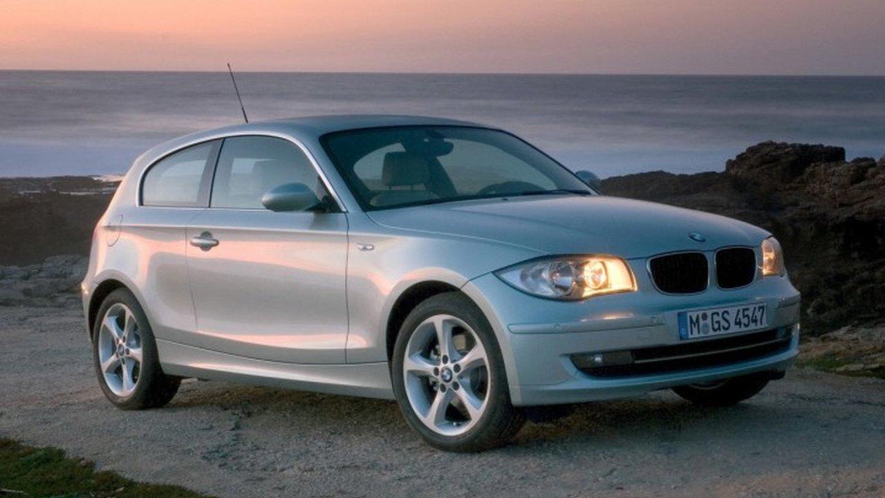 BMW 1er (E81) 116i (122 Hp) Automatic teknik özellikler ve yakıt tüketimi BMW 1er (E81) 116i (122 Hp) Automatic teknik özellikler ve yakıt tüketimi