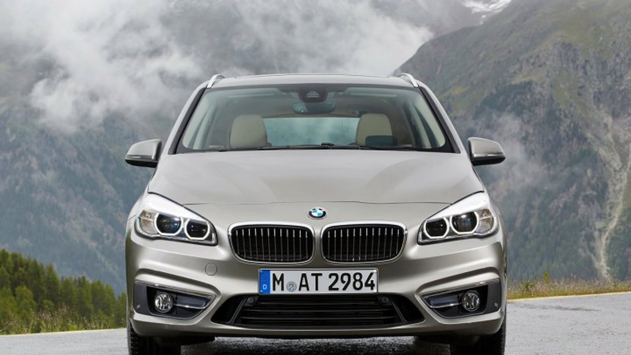 BMW 2er Active Tourer 2er Active Tourer 220d 2.0d (190hp) teknik özellikler ve yakıt tüketimi BMW 2er Active Tourer 2er Active Tourer 220d 2.0d (190hp) teknik özellikler ve yakıt tüketimi