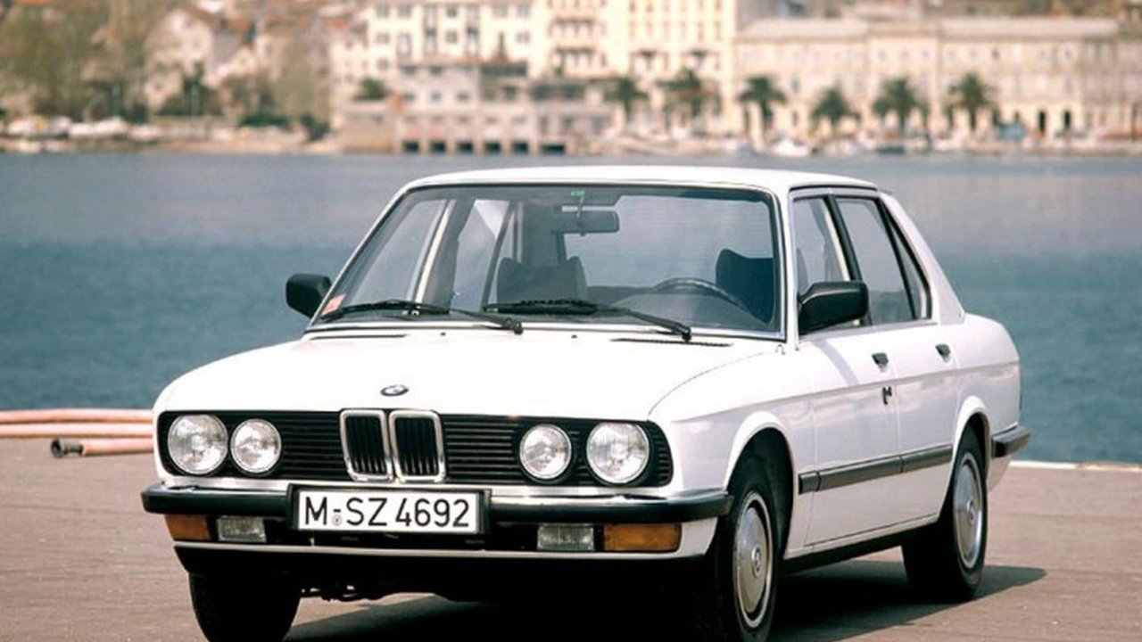 BMW 5er (E28) 524 td (115 Hp) teknik özellikler ve yakıt tüketimi BMW 5er (E28) 524 td (115 Hp) teknik özellikler ve yakıt tüketimi