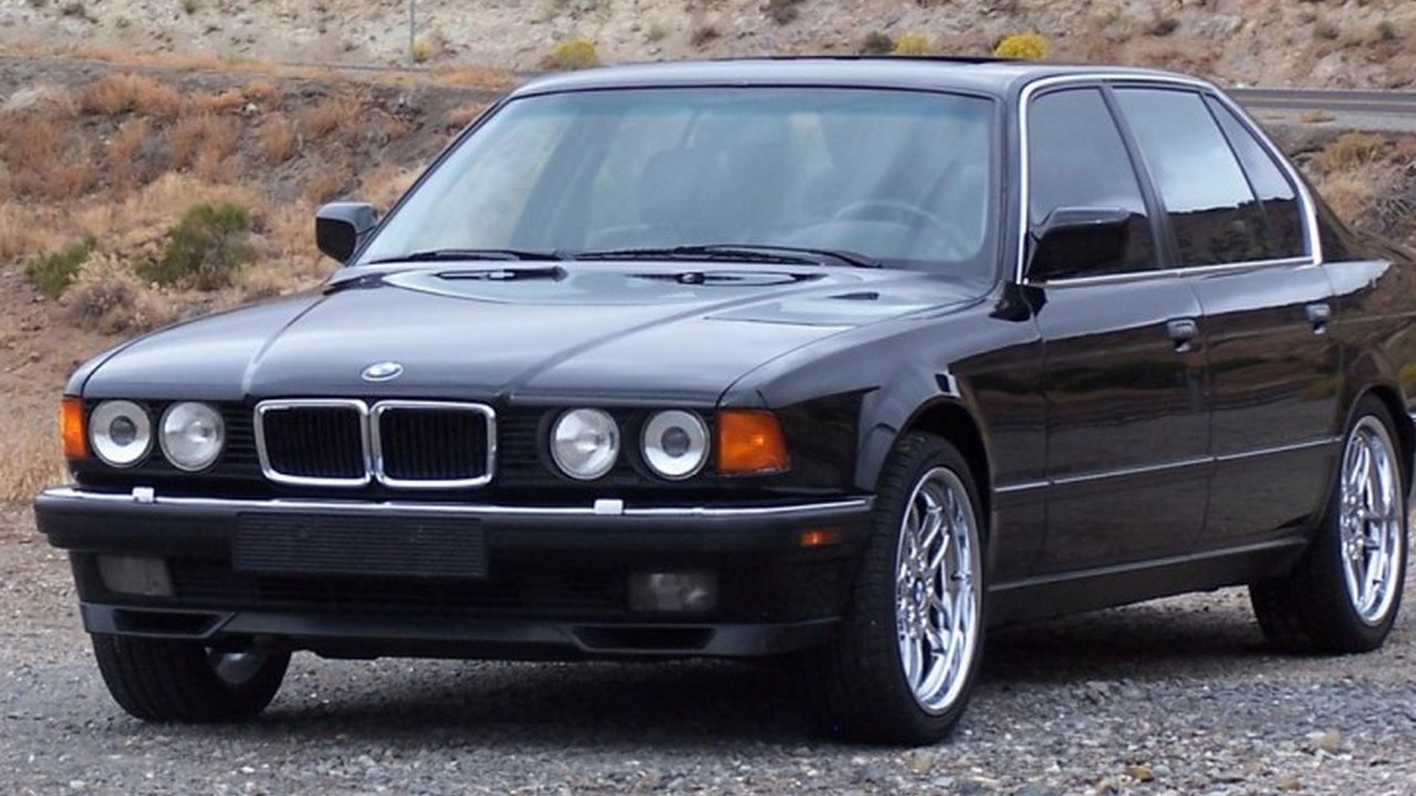 BMW 7er (E32) 730 i,iL V8 (218 Hp) teknik özellikler ve yakıt tüketimi BMW 7er (E32) 730 i,iL V8 (218 Hp) teknik özellikler ve yakıt tüketimi
