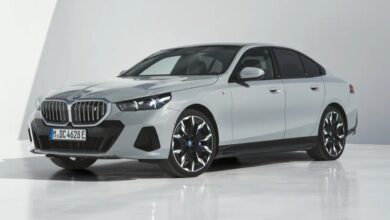 BMW i5 AT (601hp) 4x4 teknik özellikler ve yakıt tüketimi