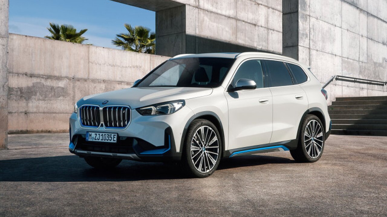 BMW iX1 AT (313hp) 4x4 teknik özellikler ve yakıt tüketimi BMW iX1 AT (313hp) 4x4 teknik özellikler ve yakıt tüketimi