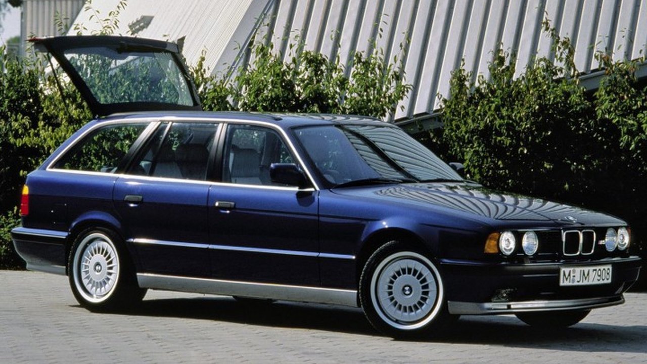 BMW M5 Touring (E34) 3.8 (340 Hp) teknik özellikler ve yakıt tüketimi BMW M5 Touring (E34) 3.8 (340 Hp) teknik özellikler ve yakıt tüketimi