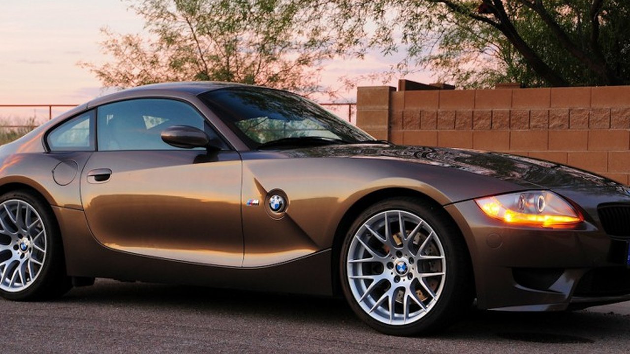 BMW Z4 M Coupe (E85) 3.2 (343 Hp) teknik özellikler ve yakıt tüketimi BMW Z4 M Coupe (E85) 3.2 (343 Hp) teknik özellikler ve yakıt tüketimi