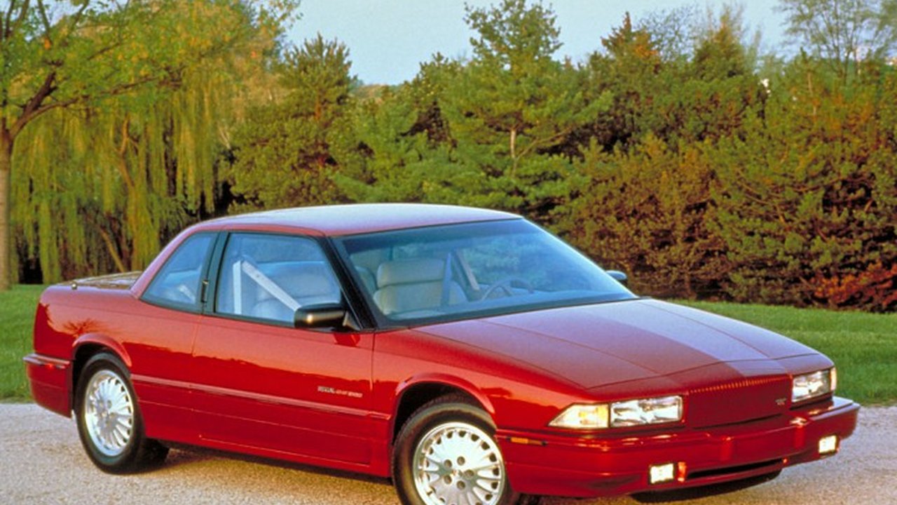Buick Regal Coupe 3.8 i V6 (162 Hp) teknik özellikler ve yakıt tüketimi