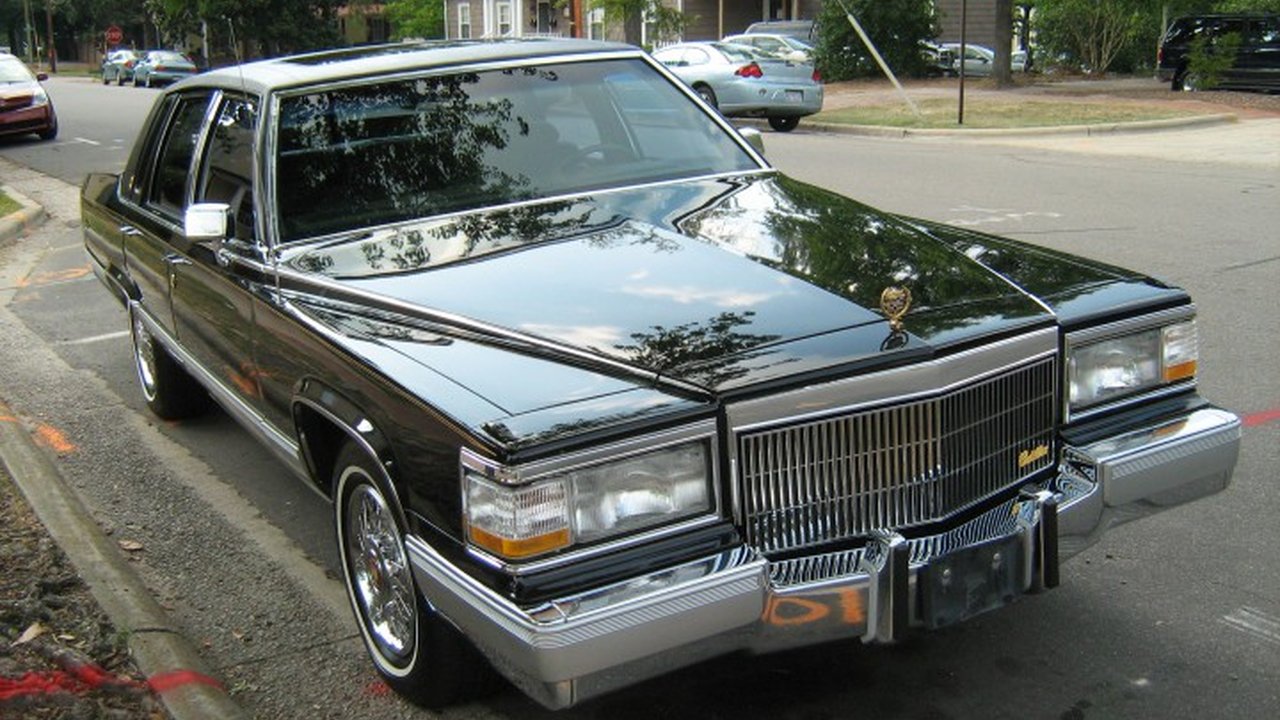 Cadillac Fleetwood 5.7 (264 Hp) teknik özellikler ve yakıt tüketimi Cadillac Fleetwood 5.7 (264 Hp) teknik özellikler ve yakıt tüketimi