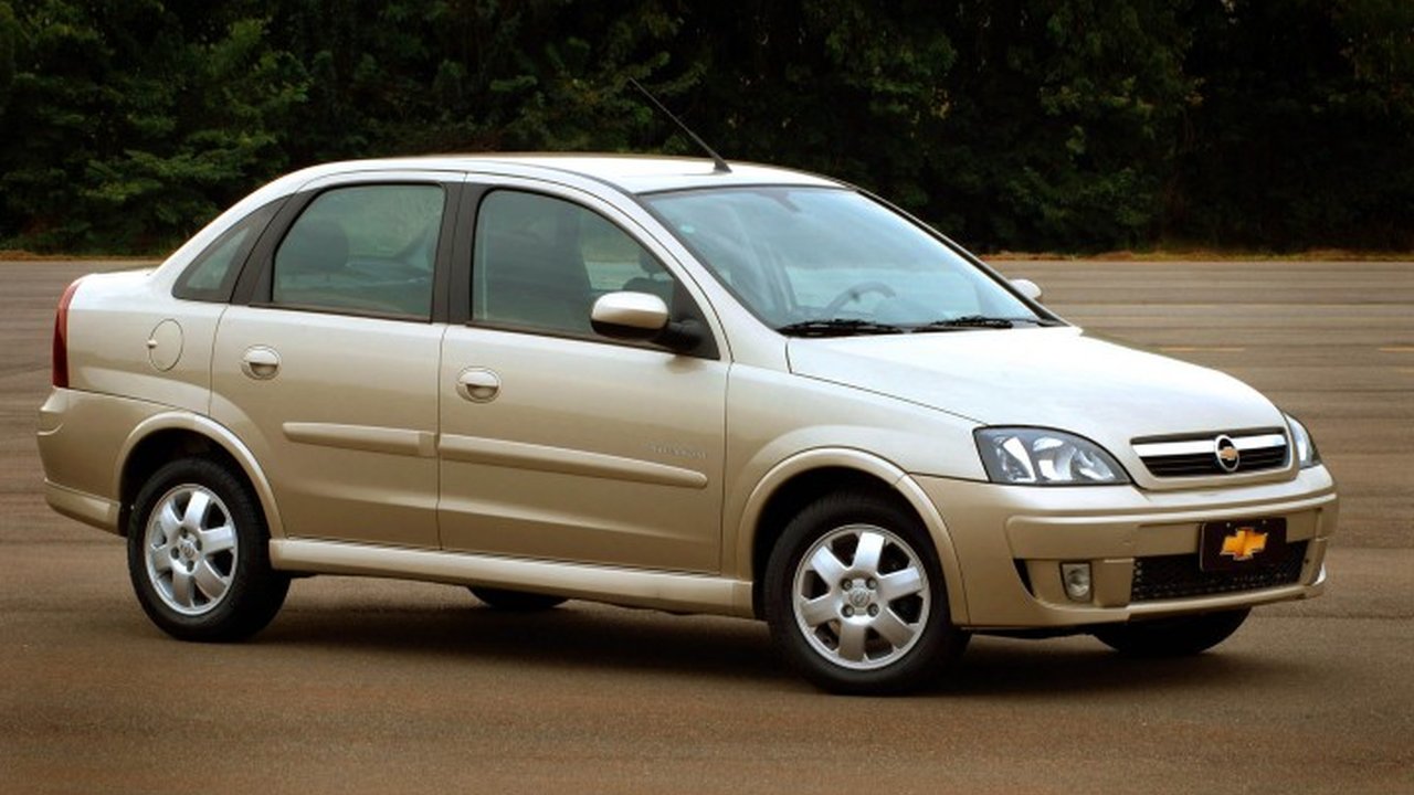 Chevrolet Corsa Sedan (GM 4200) 1.0 i (60 Hp) teknik özellikler ve yakıt tüketimi Chevrolet Corsa Sedan (GM 4200) 1.0 i (60 Hp) teknik özellikler ve yakıt tüketimi