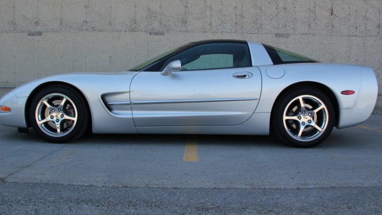 Chevrolet Corvette Coupe (YY) 5.7 i V8 16V (345 Hp) teknik özellikler ve yakıt tüketimi Chevrolet Corvette Coupe (YY) 5.7 i V8 16V (345 Hp) teknik özellikler ve yakıt tüketimi