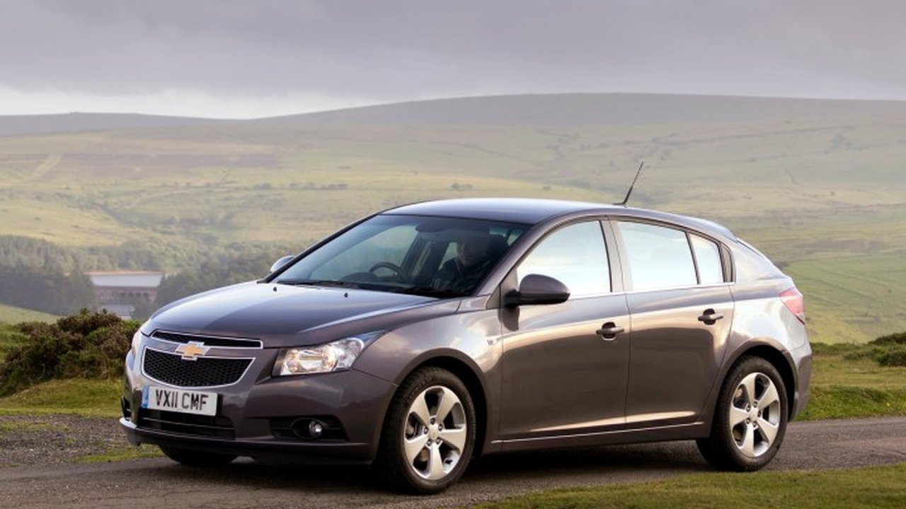 Chevrolet Cruze Hatchback 2.0 (163 Hp) AT teknik özellikler ve yakıt tüketimi Chevrolet Cruze Hatchback 2.0 (163 Hp) AT teknik özellikler ve yakıt tüketimi