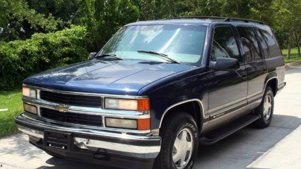 Chevrolet Tahoe (GMT410) 5.7 i V8 (3 dr) (200 Hp) teknik özellikler ve yakıt tüketimi Chevrolet Tahoe (GMT410) 5.7 i V8 (3 dr) (200 Hp) teknik özellikler ve yakıt tüketimi