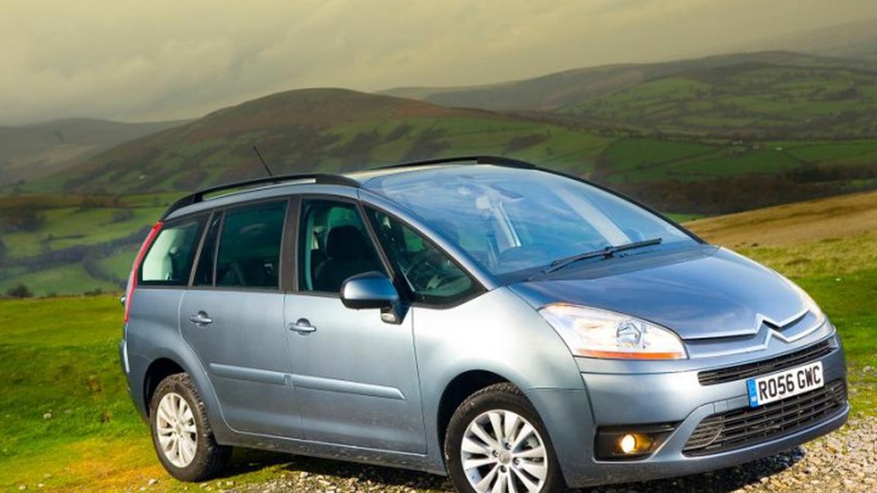 Citroen C4 Grand Picasso HTP (155 Hp) teknik özellikler ve yakıt tüketimi Citroen C4 Grand Picasso HTP (155 Hp) teknik özellikler ve yakıt tüketimi