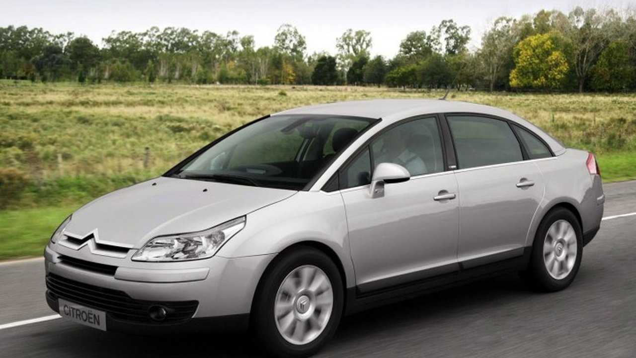 Citroen C4 L sedan 1.6 HDi (115 Hp) teknik özellikler ve yakıt tüketimi Citroen C4 L sedan 1.6 HDi (115 Hp) teknik özellikler ve yakıt tüketimi