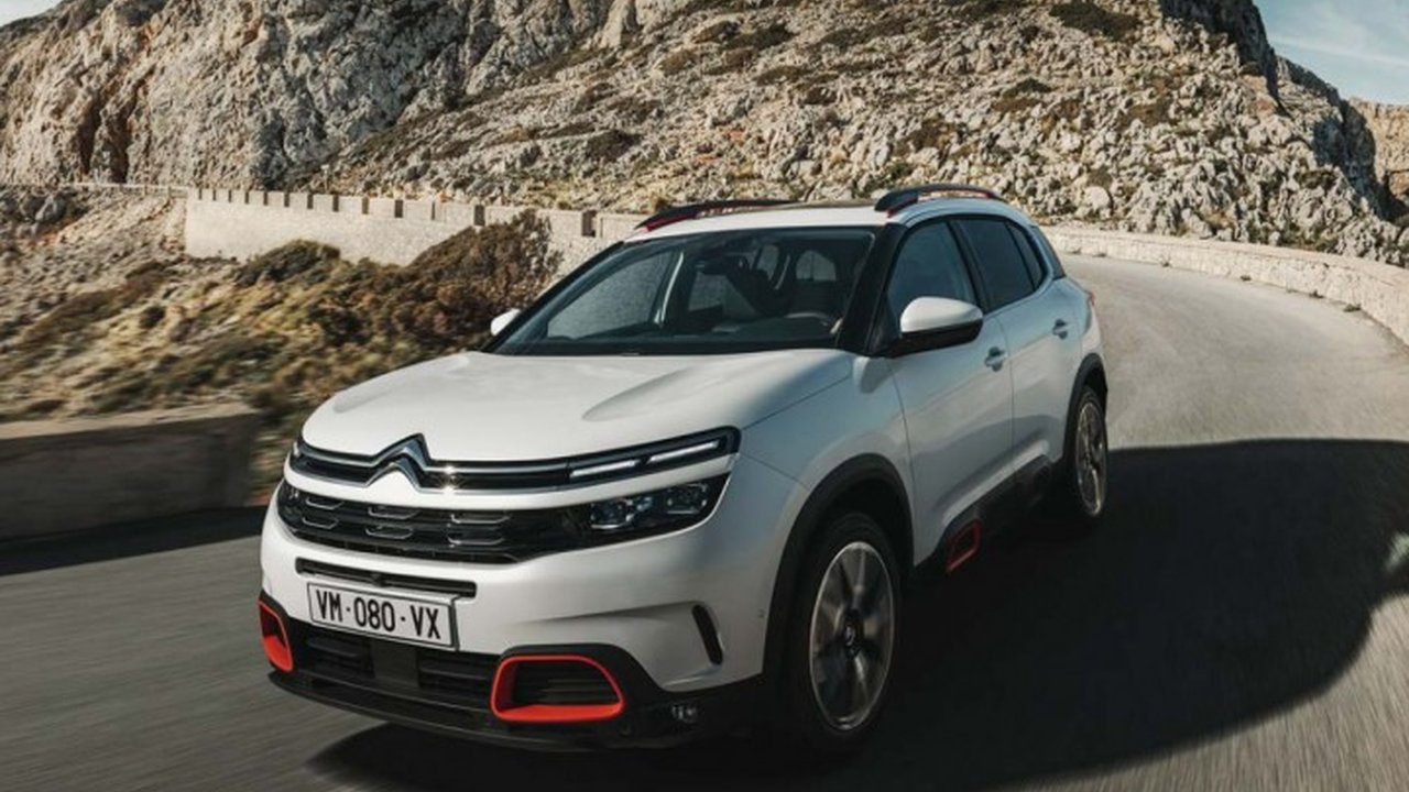 Citroen C5 Aircross C5 Aircross 1.2 MT (131hp) teknik özellikler ve yakıt tüketimi Citroen C5 Aircross C5 Aircross 1.2 MT (131hp) teknik özellikler ve yakıt tüketimi