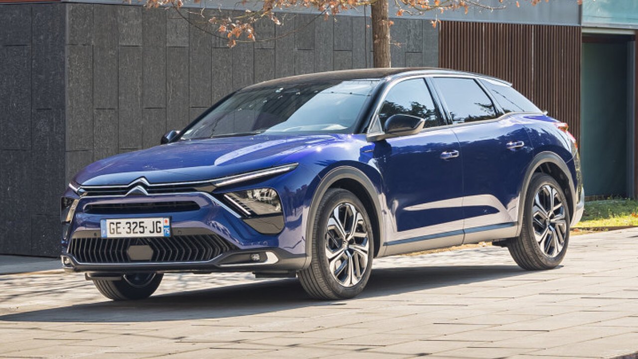 Citroen C5X 1.6 AT (181hp) teknik özellikler ve yakıt tüketimi Citroen C5X 1.6 AT (181hp) teknik özellikler ve yakıt tüketimi