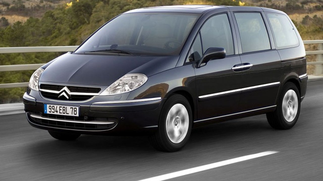 Citroen C8 2.2 HDi 16V (130 Hp) teknik özellikler ve yakıt tüketimi Citroen C8 2.2 HDi 16V (130 Hp) teknik özellikler ve yakıt tüketimi