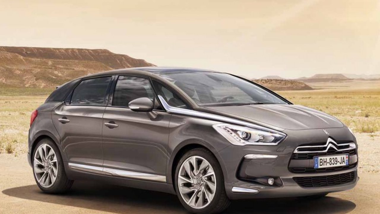 Citroen DS5 1.6 e-HDi (115 Hp) Airdream EGS6 teknik özellikler ve yakıt tüketimi Citroen DS5 1.6 e-HDi (115 Hp) Airdream EGS6 teknik özellikler ve yakıt tüketimi