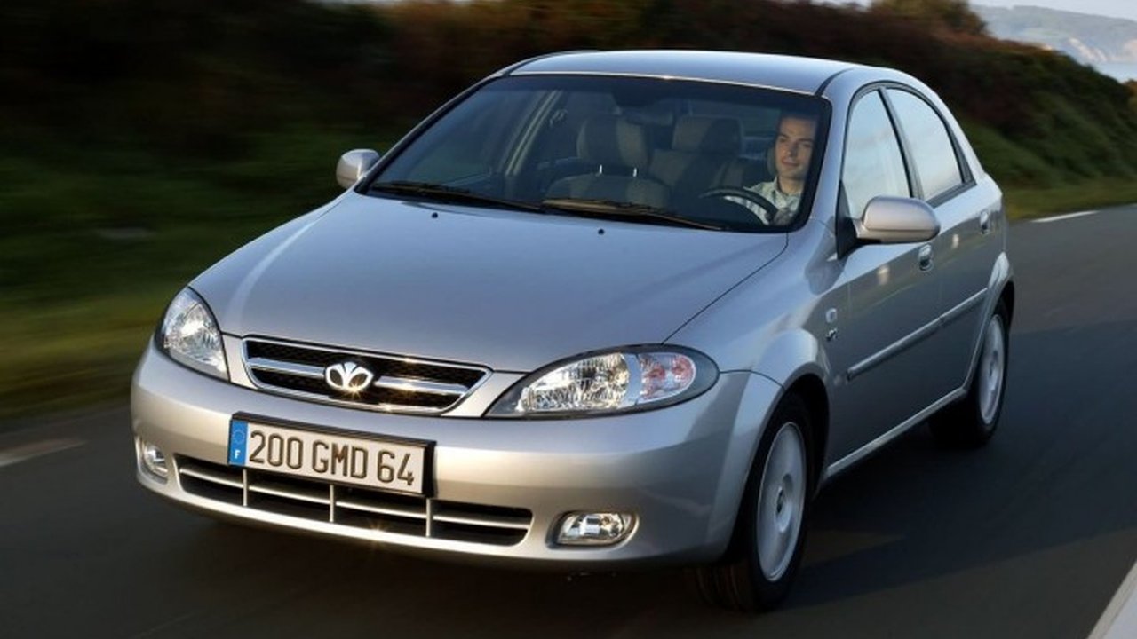 Daewoo Lacetti 1.8 i 16V (123 Hp) teknik özellikler ve yakıt tüketimi Daewoo Lacetti 1.8 i 16V (123 Hp) teknik özellikler ve yakıt tüketimi