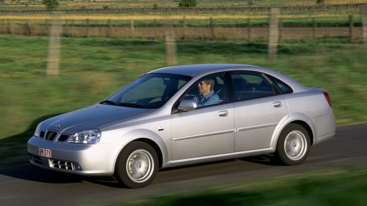 Daewoo Nubira Sedan III 1.8 i 16V (123 Hp) teknik özellikler ve yakıt tüketimi Daewoo Nubira Sedan III 1.8 i 16V (123 Hp) teknik özellikler ve yakıt tüketimi