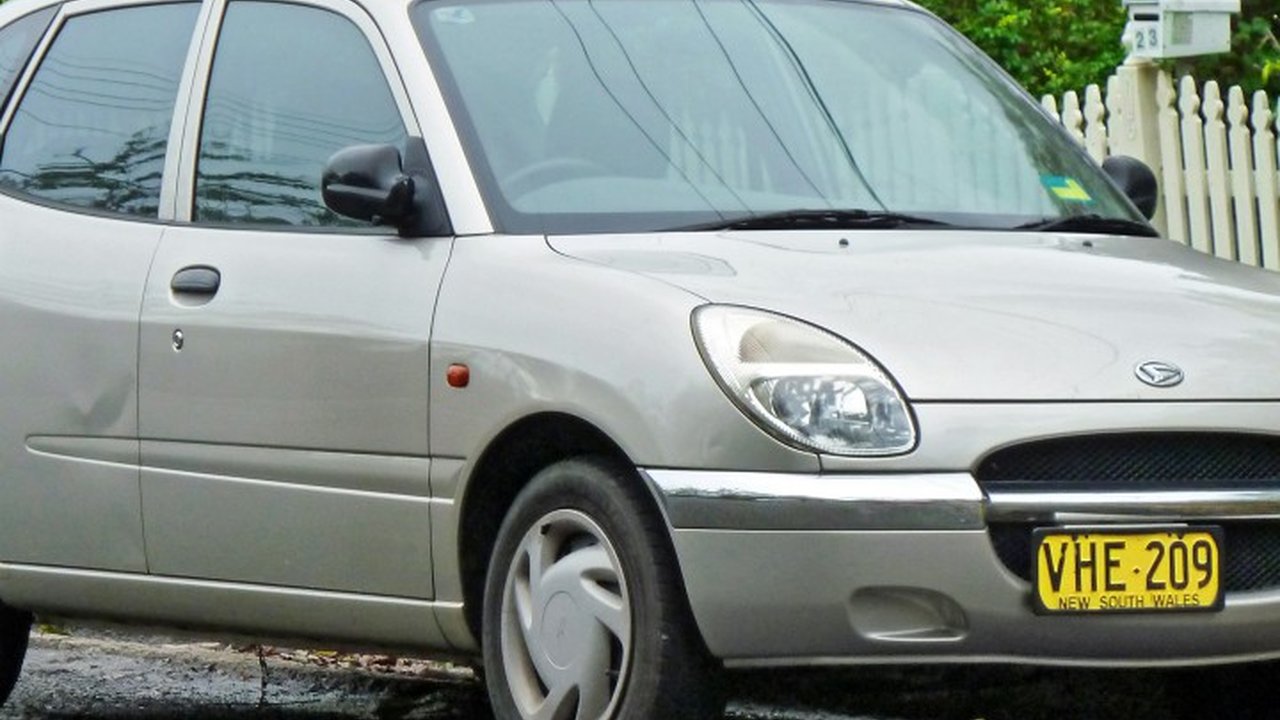 Daihatsu Storia (M1) 1.0 i (64 Hp) teknik özellikler ve yakıt tüketimi Daihatsu Storia (M1) 1.0 i (64 Hp) teknik özellikler ve yakıt tüketimi