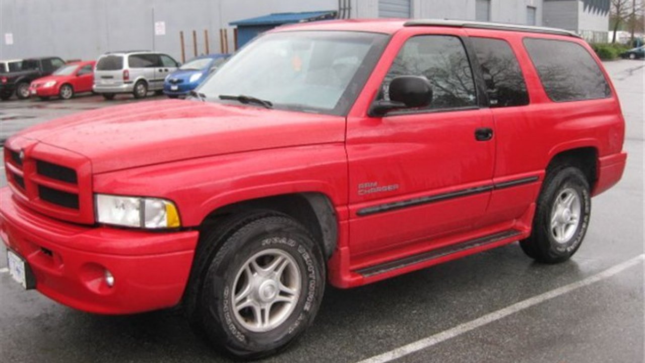 Dodge RAM Ramcharger 5.2 i V8 (172 Hp) teknik özellikler ve yakıt tüketimi Dodge RAM Ramcharger 5.2 i V8 (172 Hp) teknik özellikler ve yakıt tüketimi