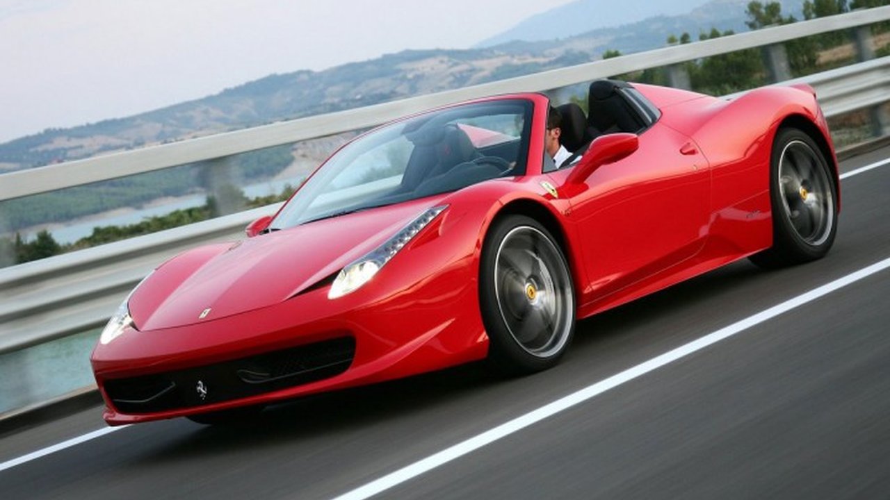 Ferrari 458 Spider 4.5 V8 (570 Hp) teknik özellikler ve yakıt tüketimi Ferrari 458 Spider 4.5 V8 (570 Hp) teknik özellikler ve yakıt tüketimi
