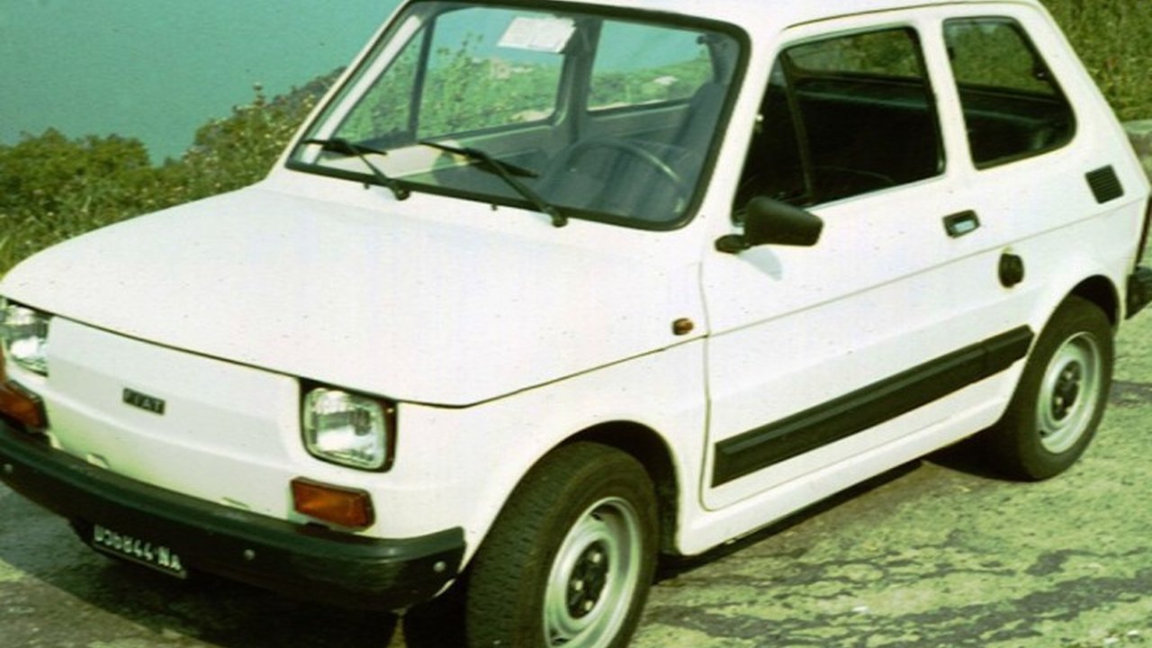 Fiat 126 700 (26 Hp) teknik özellikler ve yakıt tüketimi Fiat 126 700 (26 Hp) teknik özellikler ve yakıt tüketimi