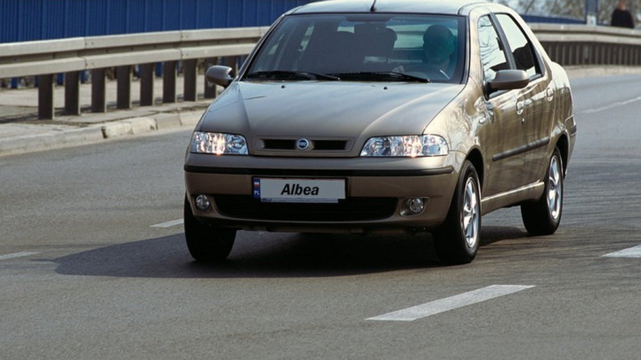 Fiat Albea 1.2 i (60 Hp) teknik özellikler ve yakıt tüketimi Fiat Albea 1.2 i (60 Hp) teknik özellikler ve yakıt tüketimi