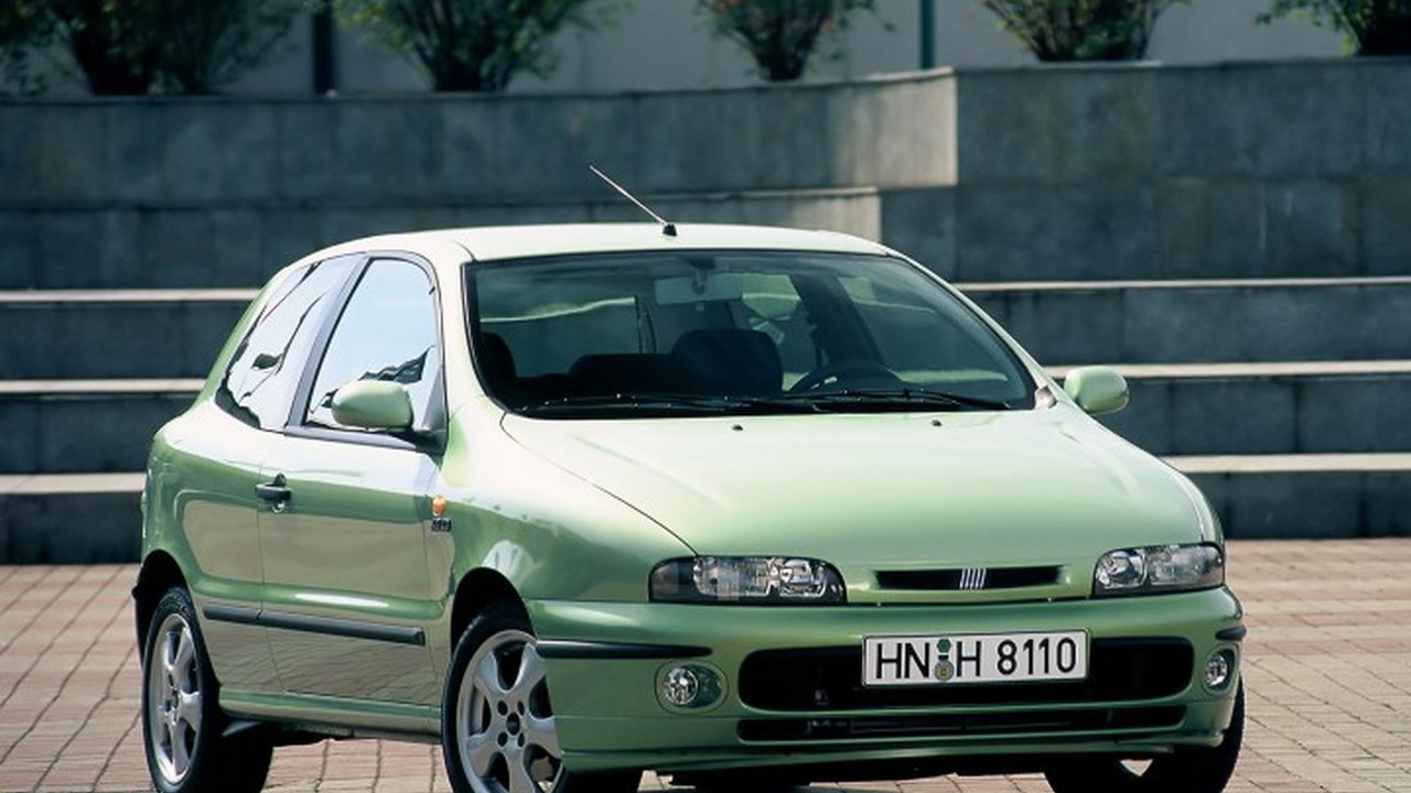 Fiat Bravo (182) 1.9 TD 100 S (182.AF) (100 Hp) teknik özellikler ve yakıt tüketimi Fiat Bravo (182) 1.9 TD 100 S (182.AF) (100 Hp) teknik özellikler ve yakıt tüketimi