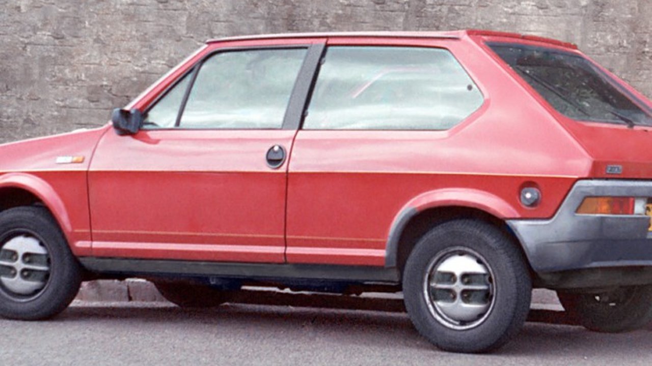 Fiat Ritmo I (138A) 70 1.3 (65 Hp) teknik özellikler ve yakıt tüketimi Fiat Ritmo I (138A) 70 1.3 (65 Hp) teknik özellikler ve yakıt tüketimi