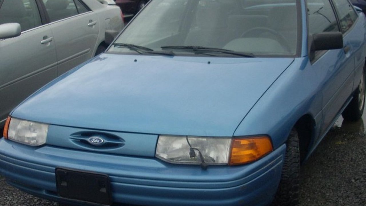 Ford Escort II (USA) 1.9 i (88 Hp) teknik özellikler ve yakıt tüketimi Ford Escort II (USA) 1.9 i (88 Hp) teknik özellikler ve yakıt tüketimi