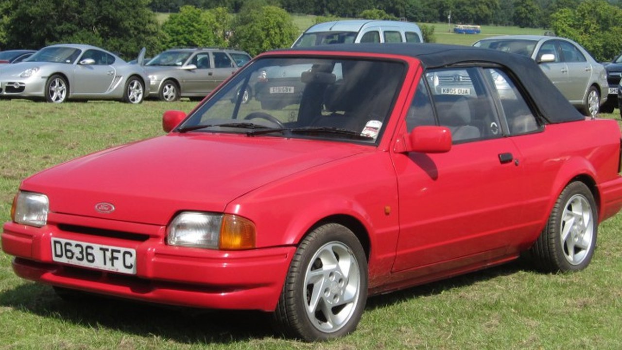 Ford Escort IV Cabrio 1.6 (102 Hp) teknik özellikler ve yakıt tüketimi Ford Escort IV Cabrio 1.6 (102 Hp) teknik özellikler ve yakıt tüketimi