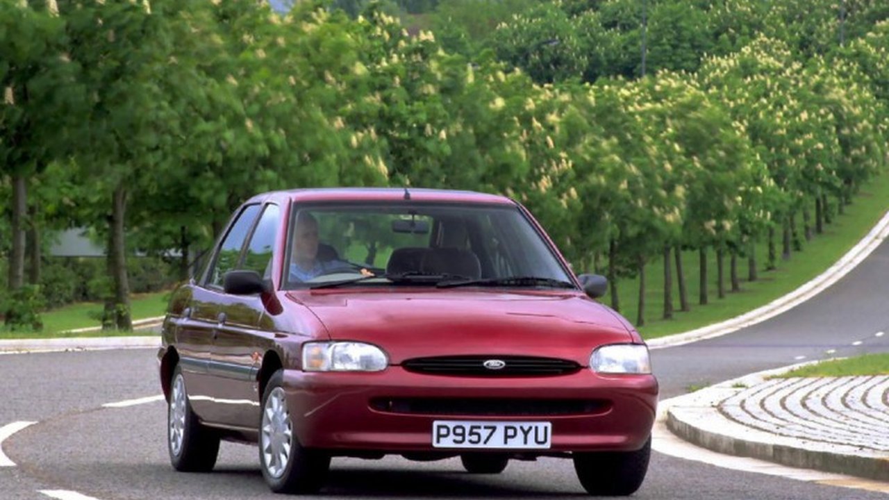 Ford Escort VII Hatch (GAL,AFL) 1.4 i (75 Hp) teknik özellikler ve yakıt tüketimi Ford Escort VII Hatch (GAL,AFL) 1.4 i (75 Hp) teknik özellikler ve yakıt tüketimi