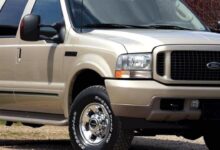Ford Excursion 6.0 TD 4WD (329 Hp) teknik özellikler ve yakıt tüketimi