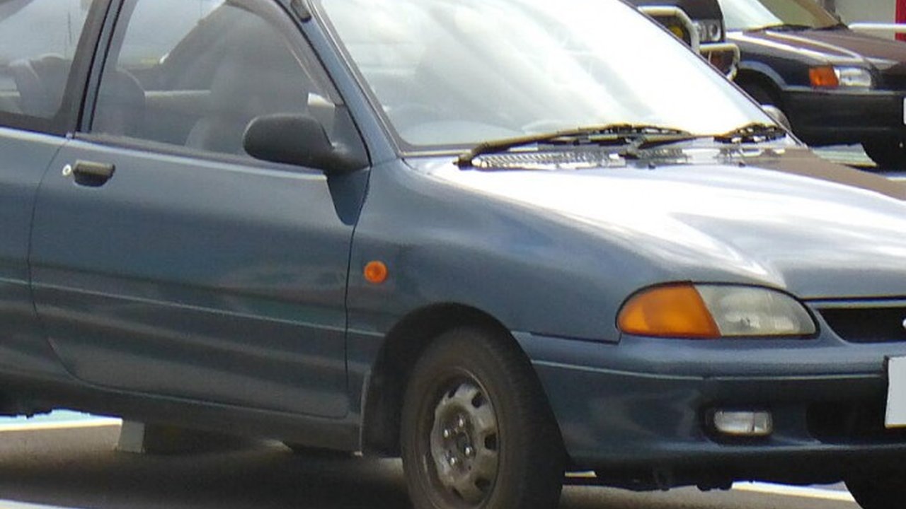 Ford Festiva II (DA) 1.3 i (64 Hp) teknik özellikler ve yakıt tüketimi Ford Festiva II (DA) 1.3 i (64 Hp) teknik özellikler ve yakıt tüketimi