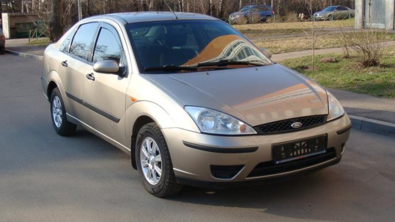 Ford Focus I Sedan 1.8 16V (115 Hp) teknik özellikler ve yakıt tüketimi Ford Focus I Sedan 1.8 16V (115 Hp) teknik özellikler ve yakıt tüketimi