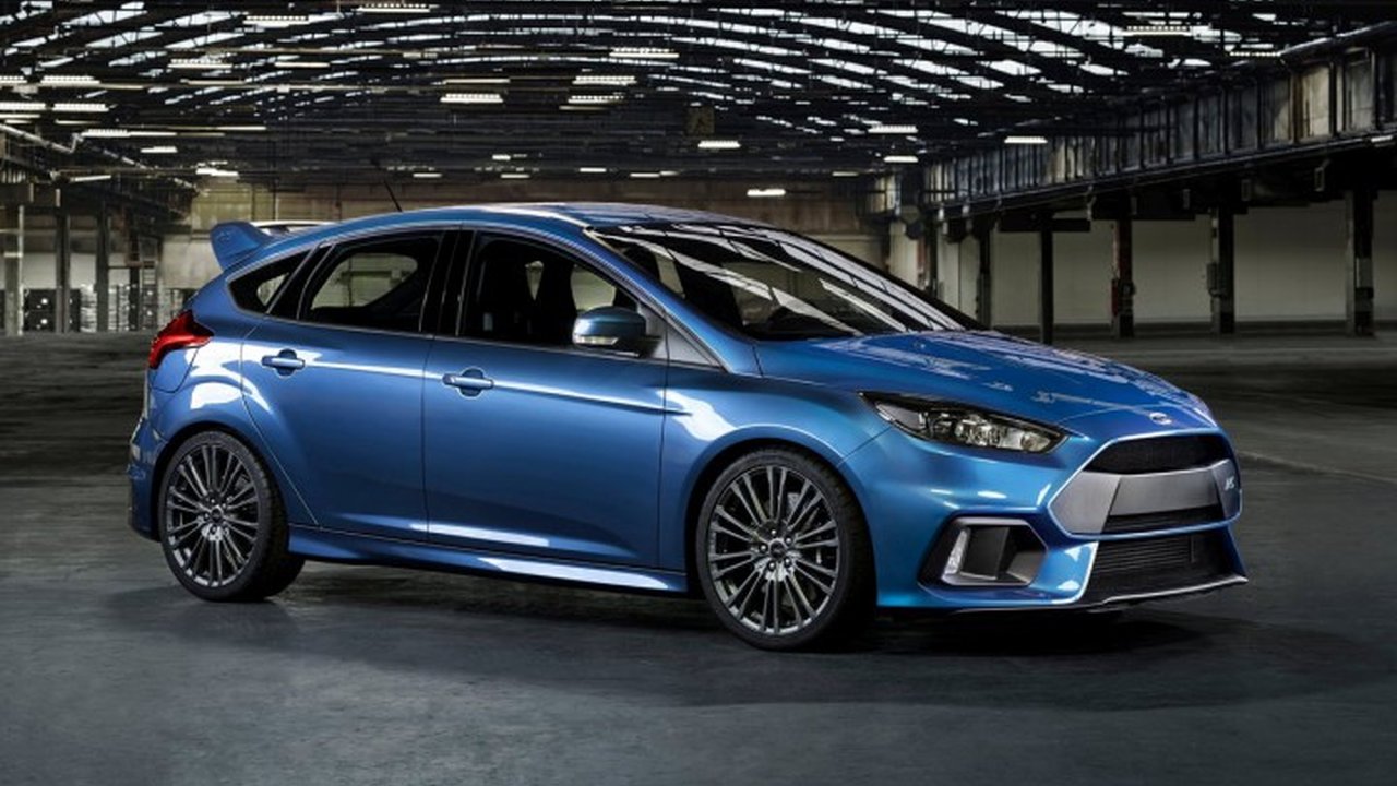 Ford Focus RS III 2.3 MT (350hp) 4WD teknik özellikler ve yakıt tüketimi Ford Focus RS III 2.3 MT (350hp) 4WD teknik özellikler ve yakıt tüketimi
