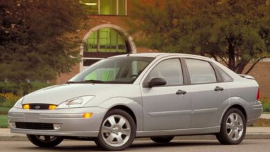 Ford Focus Sedan (USA) 2.3 i 16V ST (153 Hp) teknik özellikler ve yakıt tüketimi