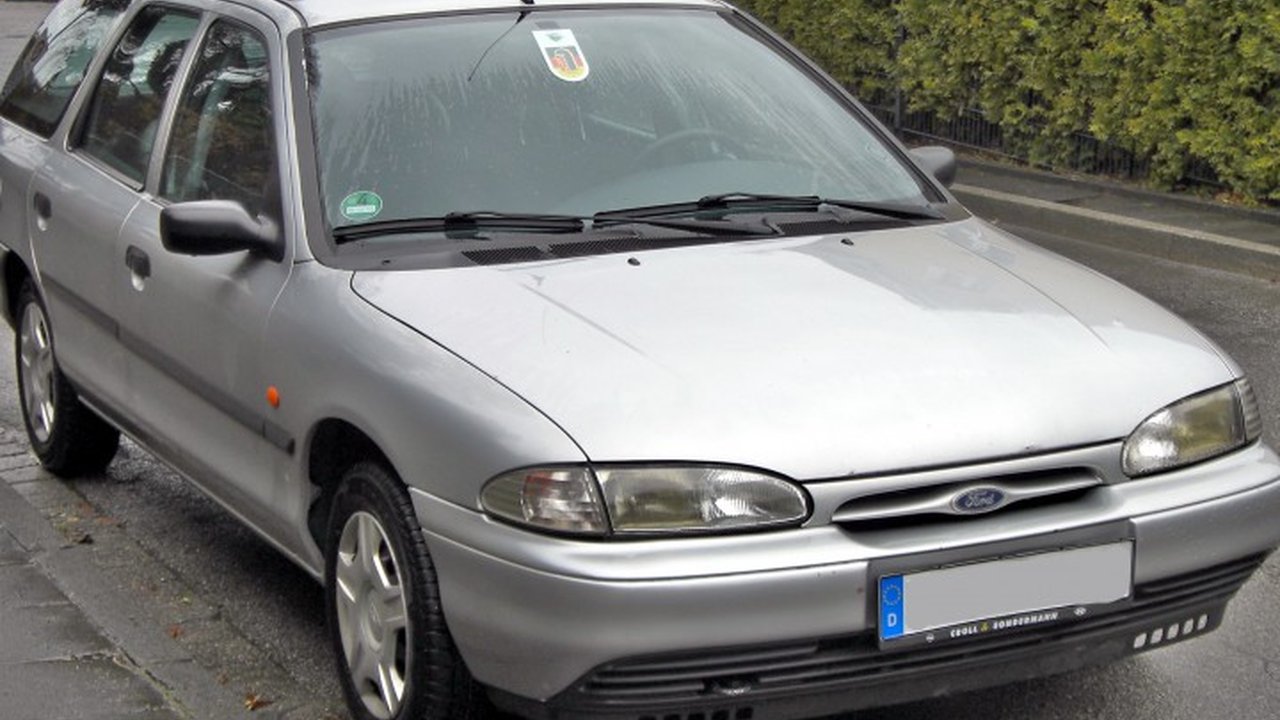 Ford Mondeo I Turnier (BNP) 2.0i 4X4 (136 Hp) teknik özellikler ve yakıt tüketimi Ford Mondeo I Turnier (BNP) 2.0i 4X4 (136 Hp) teknik özellikler ve yakıt tüketimi