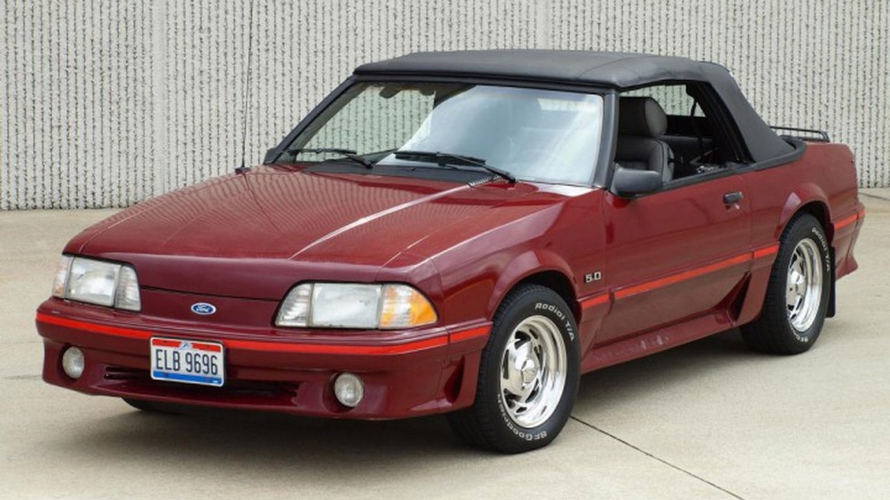 Ford Mustang Convertible III 2.3 i (106 Hp) teknik özellikler ve yakıt tüketimi Ford Mustang Convertible III 2.3 i (106 Hp) teknik özellikler ve yakıt tüketimi